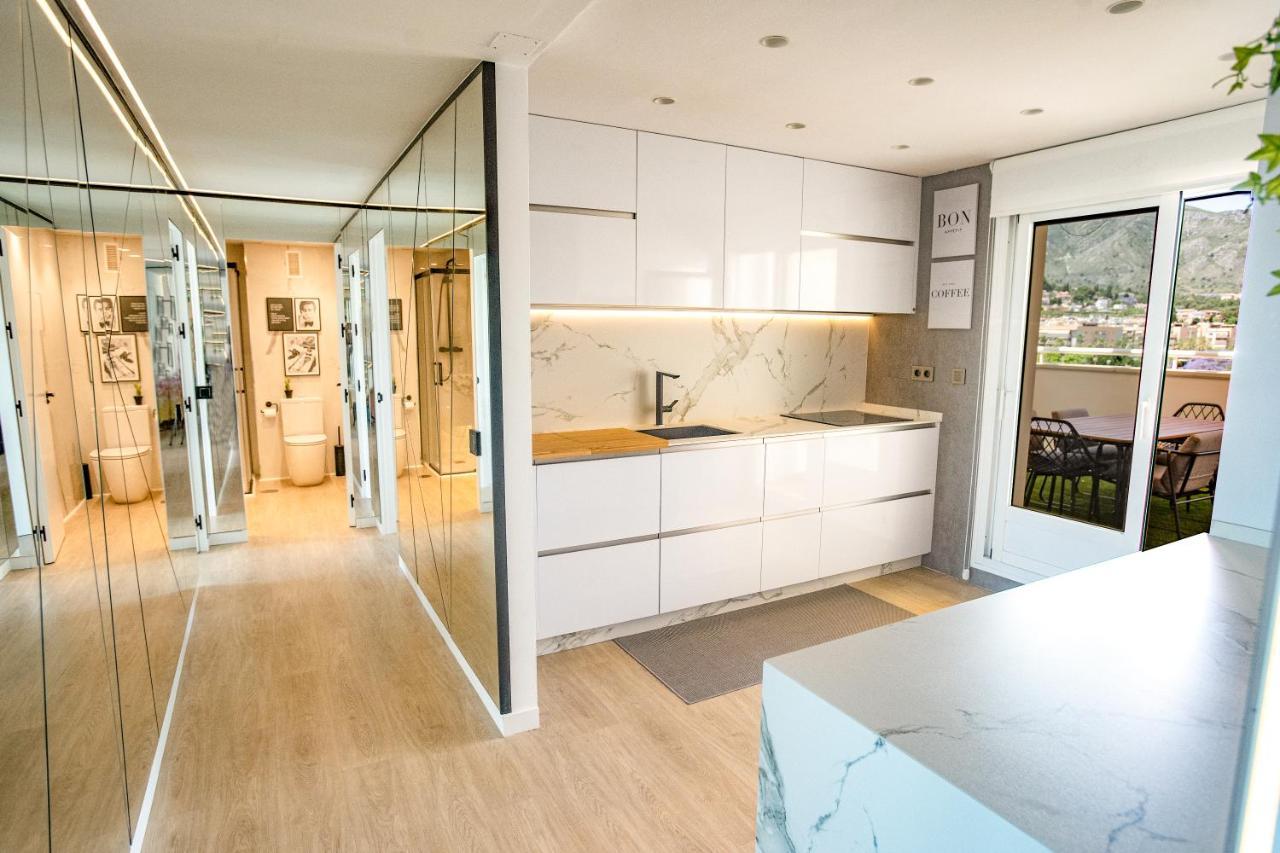 Beautiful With 2 Terraces, Pool & Apartment Torremolinos